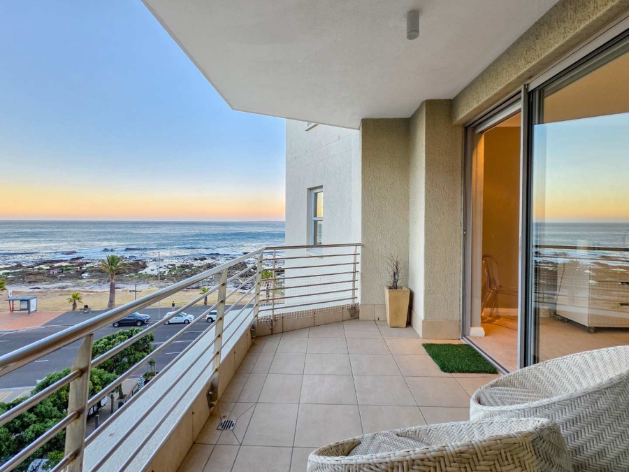 3 Bedroom Property for Sale in Mouille Point Western Cape
